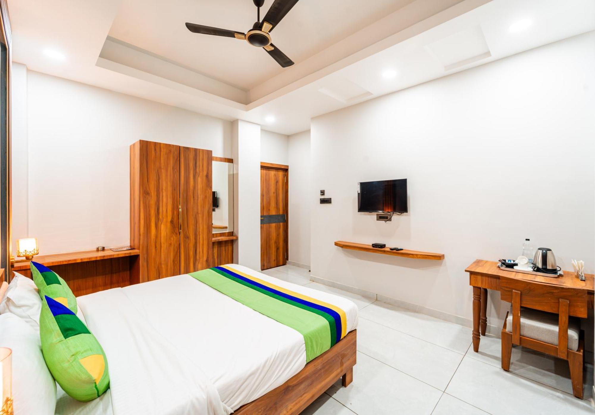 Treebo Lake City Bhopal Exterior photo