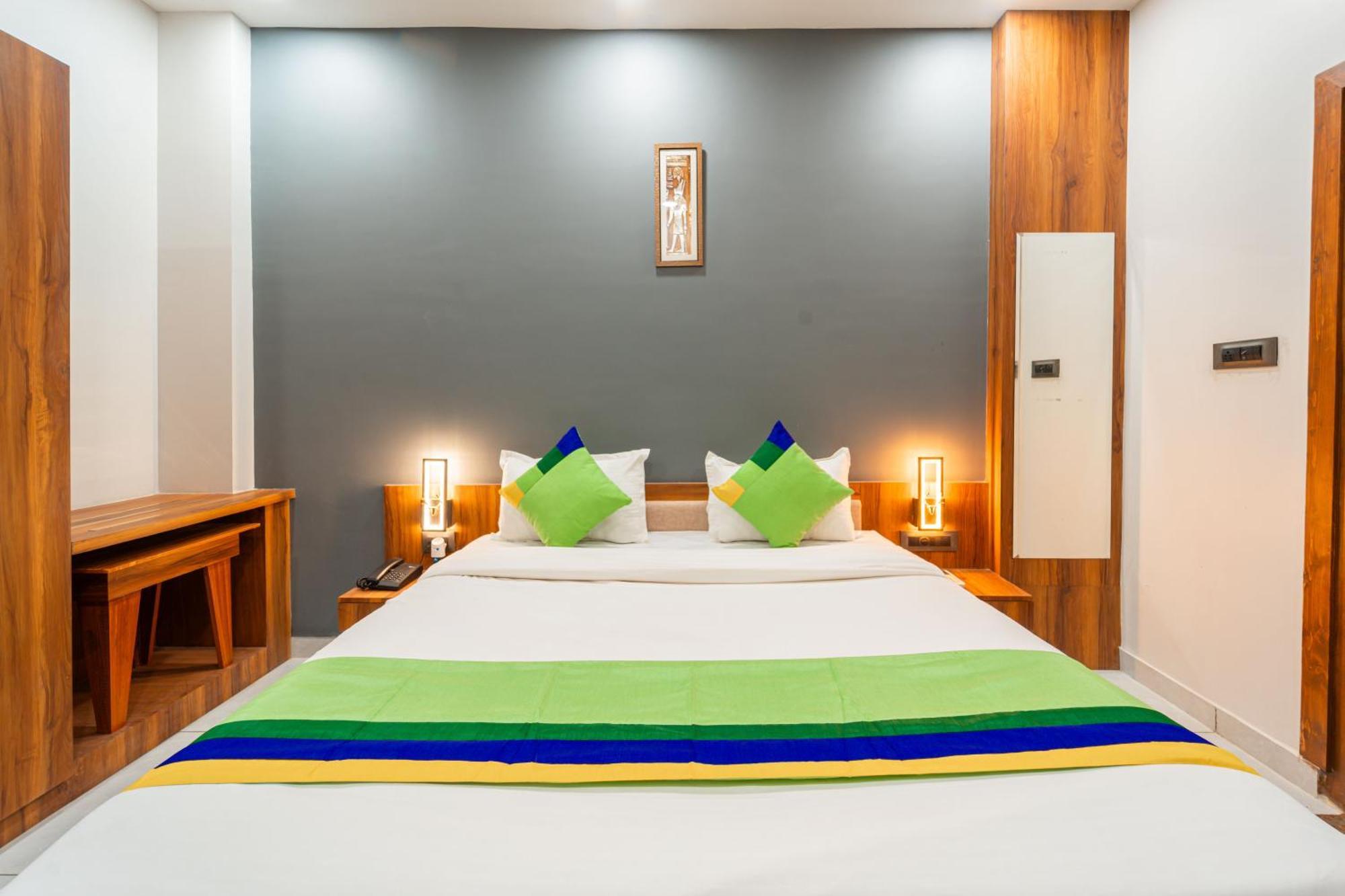 Treebo Lake City Bhopal Exterior photo